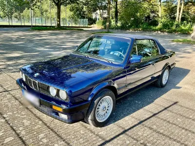 Gebraucht BMW 318 Cabriolet Shadowline 113 PS (83 kW) 1993 Andere farben Cabrio
