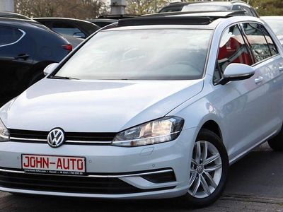 Gebraucht VW Golf VII Comfortline 110 PS (80 kW) 2017 Silber Limousine