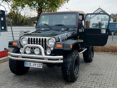 Schwarz Gebraucht 2000 Jeep Wrangler Sahara SUV | 28.900 €