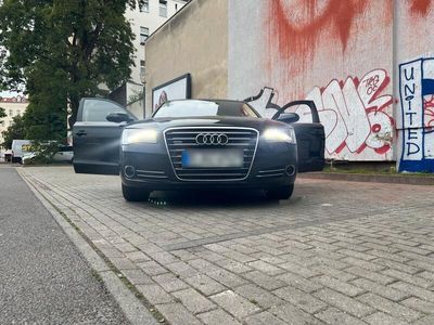 Audi A8L