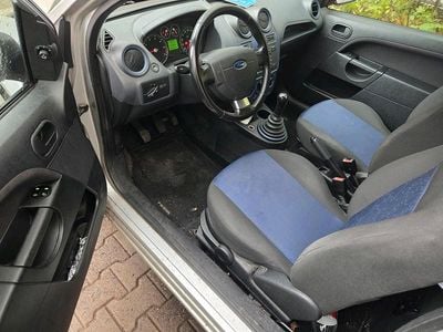 Grau Gebraucht 2007 Ford Fiesta Kleinwagen | 1.050 € (Guter Preis)