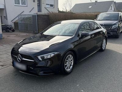 Gebraucht Mercedes A200 AMG line 163 PS (119 kW) 2019 Schwarz Limousine