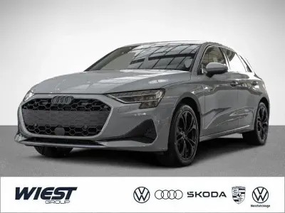 Neu Audi A3 Advanced 150 PS (110 kW) 2026 Grau Limousine