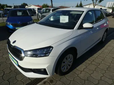 Gebraucht Skoda Fabia Essence 80 PS (58 kW) 2024 Weiß Kleinwagen
