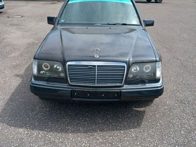 gebraucht Mercedes E280 Motor 130000 KM Leder