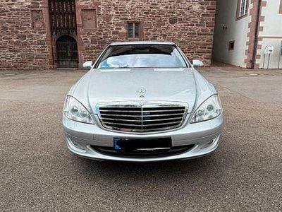 Second-hand Mercedes S350 272 CP (200 kW) 2006 Argintiu Berlinǎ