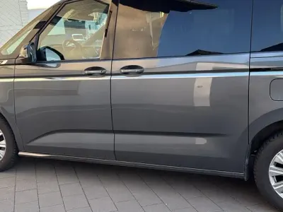 Gebraucht VW Multivan Style 204 PS (150 kW) 2025 Grau Van / Kleinbus