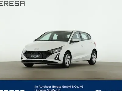 Ny Hyundai i20 Select 101 HK (74 kW) 2026 Vit Halvkombi