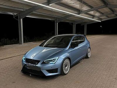 Second-hand Seat Leon CUPRA 280 CP (205 kW) 2015 Albastru Coupe