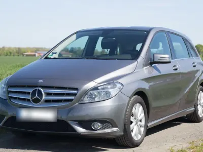 Używany Mercedes B200 Style 136 KM (100 kW) 2014 Szary Minivan
