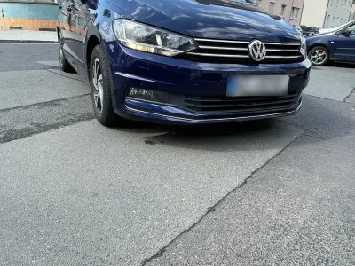 Gebraucht VW Touran Sound 110 PS (80 kW) 2018 Blau Van / Kleinbus