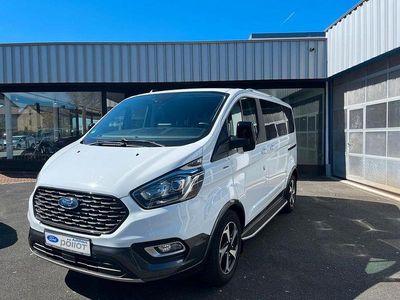 Gebraucht Ford Tourneo 170 PS (125 kW) 2023 Weiß Kombi