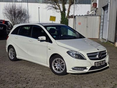 Mercedes B200