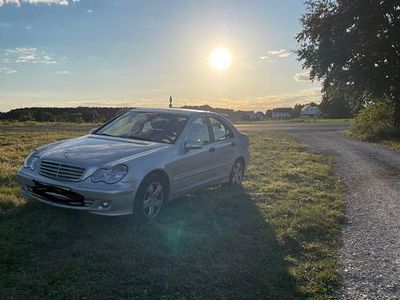 Mercedes 200