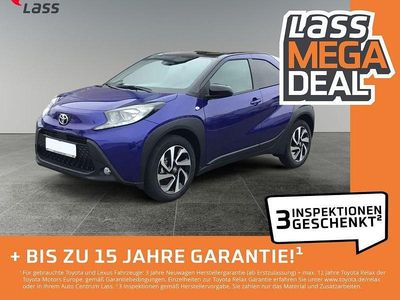 Neu Toyota Aygo X 72 PS (52 kW) 2025 Juniper blue / night sky black SUV