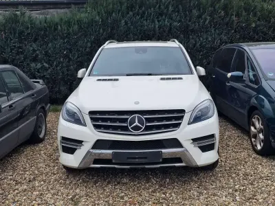 Gebraucht Mercedes ML350 258 PS (189 kW) 2013 Weiß SUV