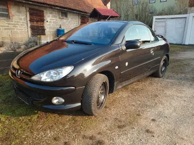 Gebraucht Peugeot 206 CC Roland Garros 136 PS (100 kW) 2006 Schwarz Cabrio