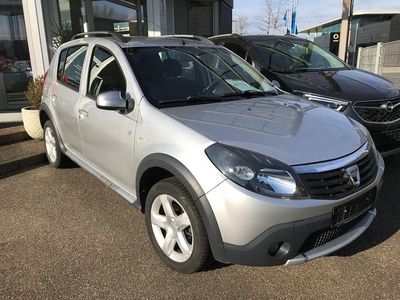 Silber Gebraucht 2010 Dacia Sandero Stepway Limousine | 6.790 €