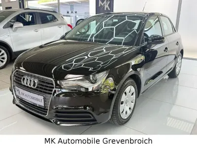 Gebraucht Audi A1 Sportback Attraction 122 PS (89 kW) 2012 Schwarz Kleinwagen
