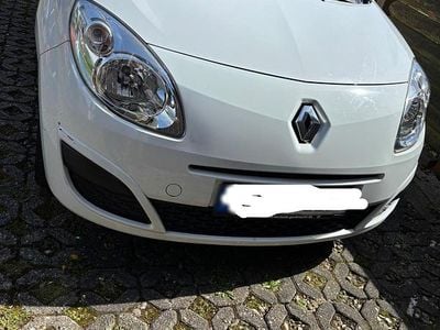 Gebraucht Renault Twingo Authentique 58 PS (42 kW) 2009 Weiß Kleinwagen