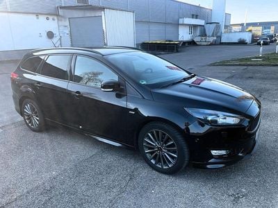 Second-hand Ford Focus ST-Line 182 CP (133 kW) 2016 Negru Break