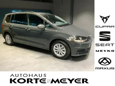 Gebraucht VW Touran Comfortline 116 PS (85 kW) 2019 Grau Van / Kleinbus