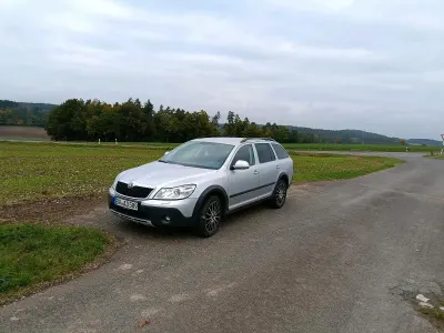 Gebraucht Skoda Octavia Scout Scout 4x4 140 PS (102 kW) 2010 Silber Kombi