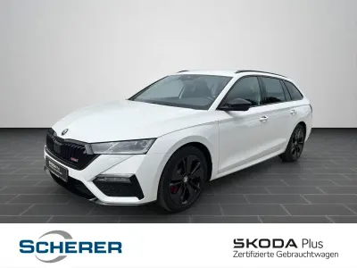 Gebraucht Skoda Octavia RS 245 PS (180 kW) 2024 Candyweiß Kombi