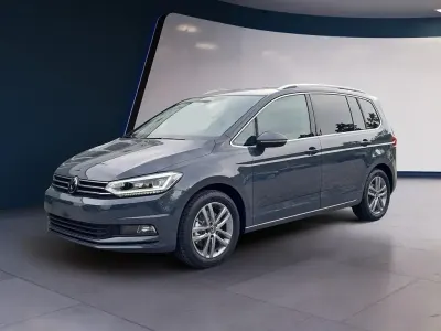 Gebraucht VW Touran Comfortline 150 PS (110 kW) 2025 Grau Van / Kleinbus