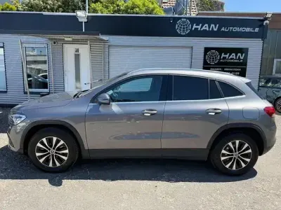 Gebraucht Mercedes GLA200 150 PS (110 kW) 2022 Mountaingrau  met. SUV
