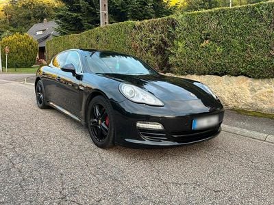 Porsche Panamera 4S