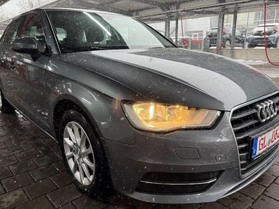 Gebraucht Audi A3 Attraction 110 PS (80 kW) 2016 Grau Limousine