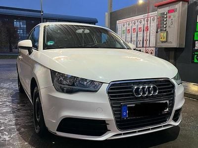 Second-hand Audi A1 86 CP (63 kW) 2011 Alb Hatchback