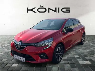 Usata Renault Clio V Techno 91 CV (66 kW) 2023 Rosso Utilitaria