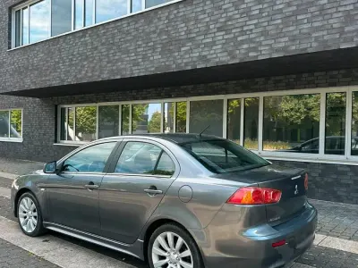 Gebraucht Mitsubishi Lancer 140 PS (102 kW) 2008 Grau Limousine