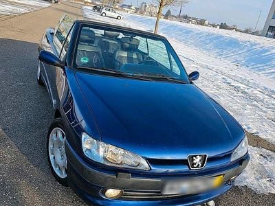 Blau Gebraucht 2002 Peugeot 306 Cabriolet Cabrio | 1.650 €