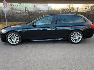 Gebraucht BMW 525 M Sport 218 PS (160 kW) 2013 Carbonschwarz Kombi