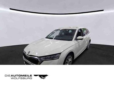 Candyweiss Gebraucht 2023 Skoda Octavia Style Kombi | 23.990 € (Guter Preis)