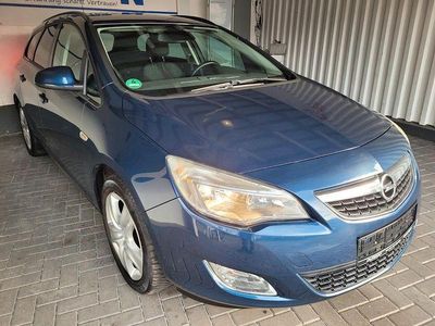 Gebraucht Opel Astra Edition 110 PS (80 kW) 2011 Blau Kombi