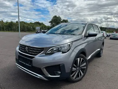 Gebraucht Peugeot 5008 Allure 131 PS (96 kW) 2018 Grau SUV