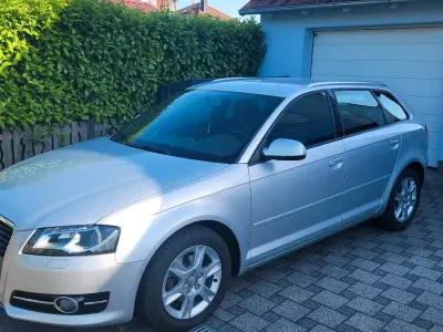 Gebraucht Audi A3 105 PS (77 kW) 2011 Silber Kleinwagen