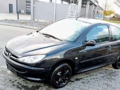 Occasion Peugeot 206 Filou 60 PK (44 kW) 2005 Zwart Sedan
