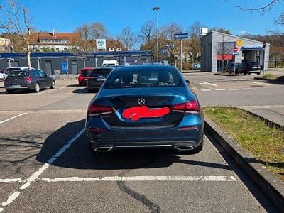 Gebraucht Mercedes A200 163 PS (119 kW) 2020 Blau Limousine