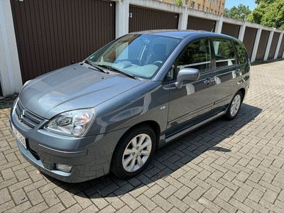 Suzuki Liana