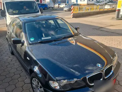 Gebraucht BMW 320 140 PS (102 kW) 2005 Schwarz Limousine