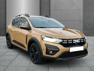 Neu Dacia Sandero Stepway 110 PS (80 kW) 2025 Beige SUV