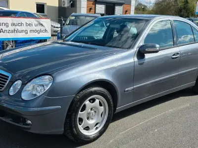 Używany Mercedes E280 231 KM (169 kW) 2005 Szary Sedan/Limuzyna