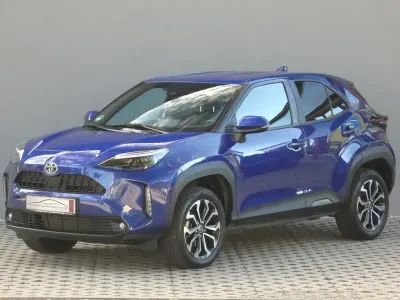Gebraucht Toyota Yaris Cross Team 116 PS (85 kW) 2022 Blau SUV