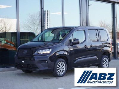 Neu Fiat Doblò 131 PS (96 kW) 2026 Schwarz Van / Kleinbus