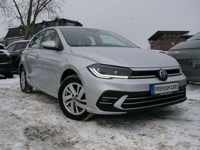 Silber metallic Gebraucht 2023 VW Polo Style Kleinwagen | 19.980 € (Guter Preis)